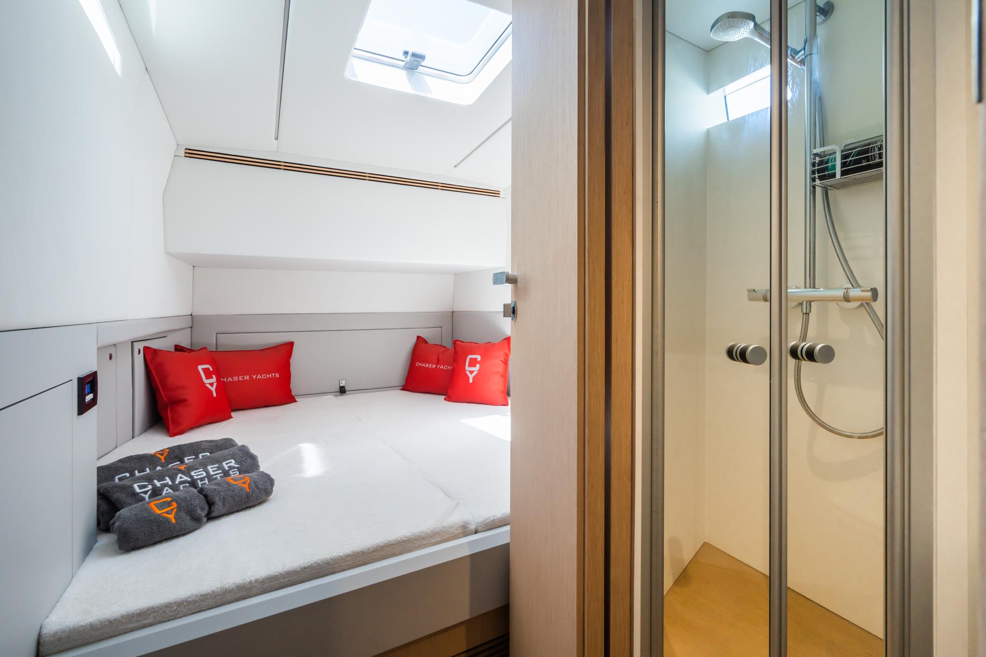 2023 CHASER YACHTS 54 LAGUNA 